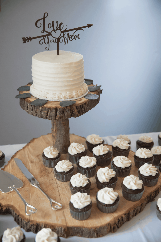 Traditional Wedding Invitations - Cake